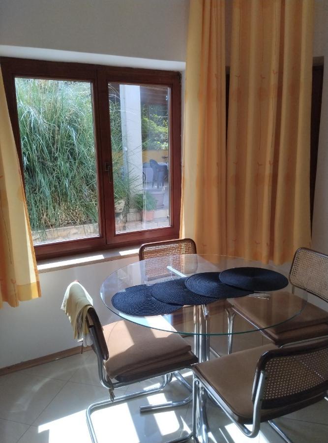 Apartments Caterina พูลา ภายนอก รูปภาพ