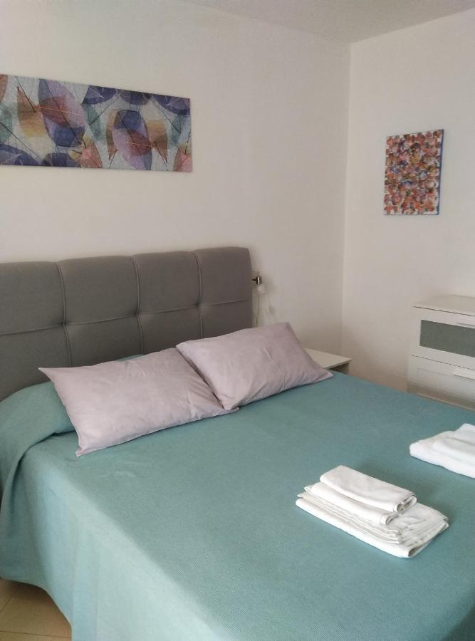 Apartments Caterina พูลา ภายนอก รูปภาพ